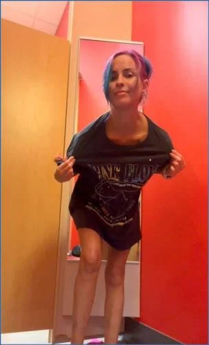 LilbuttLex Delivers Filthy Fisting and Pee in Changing Room Ball Bearing