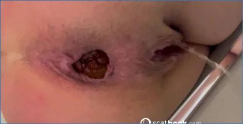 Alice Hatter in Real Kaviar Action with Pissing: FullHD 1080p Full Length