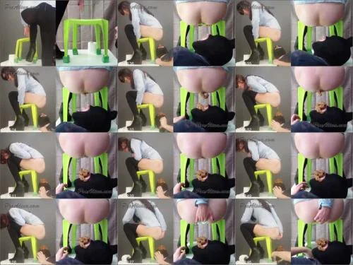 Shit Eating with PooAlina - Toilet slave kisses Alina's shoes and
