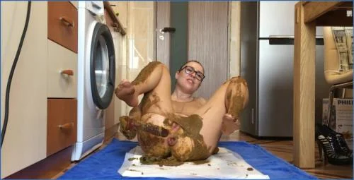 Ella Gilbert's Extreme Humiliation in Nylon Touch Scat Video
