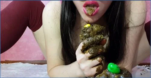 Anna Coprofield Smearing and Heavy Shitting in The Most Sweet Dessert For You