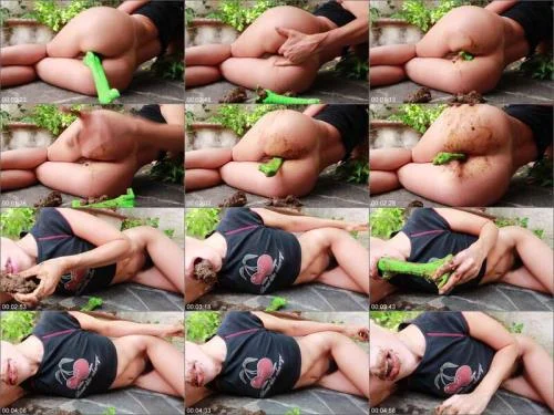 Jurassic poop starring Sabrina Dacos German Scat