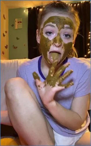 Sexandcandy18 gets dirty in quiet solo scat fun