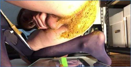 Emily Milk in Anal Scat and Pissing Action