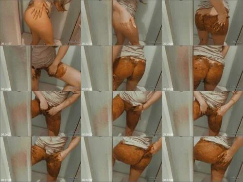 Linda aka Sexyass Piss Scat - Linda's Ass - Shit and Me in the Shower