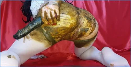 Anna Coprofield Polish Solo Scat: POV Prolapse & Pooping in White