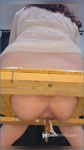 Domina Marbella Takes Toilet Slavery to New Depths with Dirty Scat