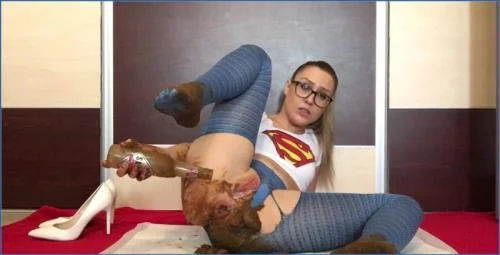 Ella Gilbert Drunk and Loaded with Shit - Wild Solo Defecation