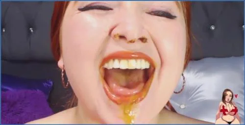 GingerCris Shits and Smears with a Dildo in an Extreme Scat Run