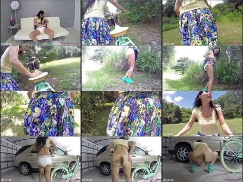 public diaper desperation - Jessica Valentino Scat Smear