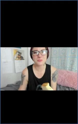 Missellie Takes the Egg Fart Challenge: Smearing, Puking, and Dirty