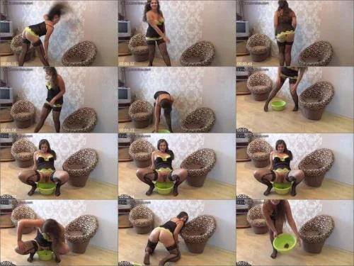 Scat with Nadya - Just pooping