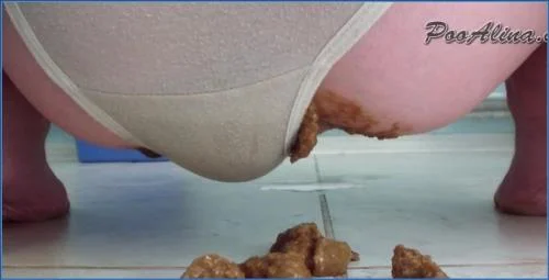 PooAlina Defecates and Drinks Piss in a Bizarre Morning Ritual
