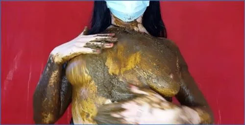 Anna Coprofield Fills Her Pussy with 7 Saved and 1 Fresh Shit - Scat