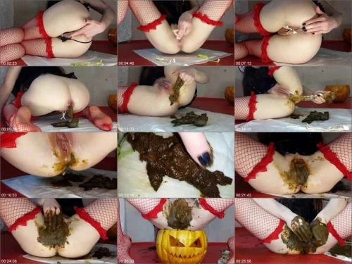 Anna Coprofield Solo Scat - Happy Halloween