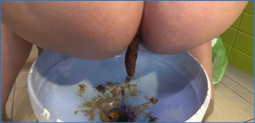 MilanaSmelly's Human Toilet Mastery: Facesitting, Piss Drinking