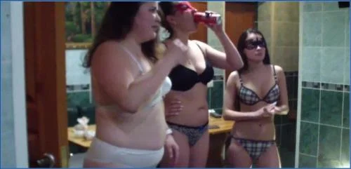 MilanaSmelly Facesitting and Piss Drinking in Sauna Scat Spree