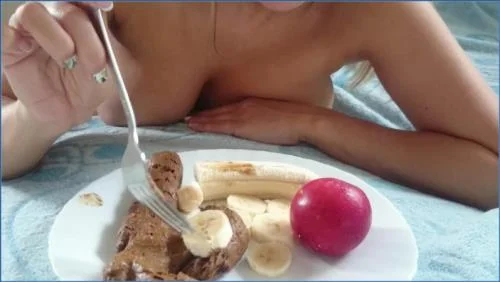 Brown Wife Piss and Shit Smearing Bout with Banana