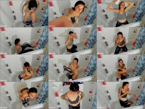 Missellie Toilet Slave - Wet & Messy