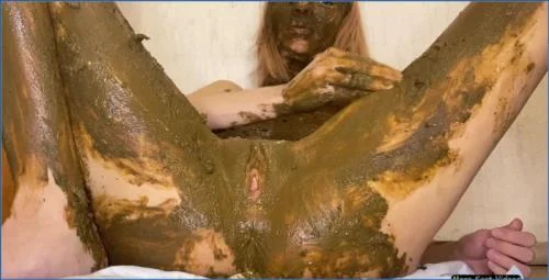 Veronika's Enema Frenzy: Dildo, Fist, and Diarrhea Delirium - Solo