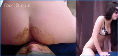 Milana Smelly Shits, Vomits, and Drains Piss in a Russian Scat Spree