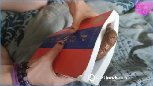 Watch Kitty Skatt’s Hot Solo Defecation in The Book Critic This book