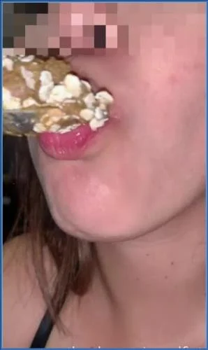 Casal Fist Goes Hardcore with Anal Scat and Fisting in Dietinha Aveia