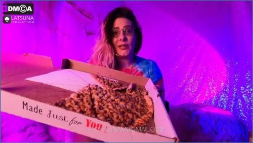 Lady Tsunam's Personal Pizza Fail: Filthy Anal Defecation Loaded with Kaviar