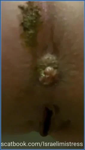 Mistress Jardena's best Scat Domination: Piss and Kaviar Delight