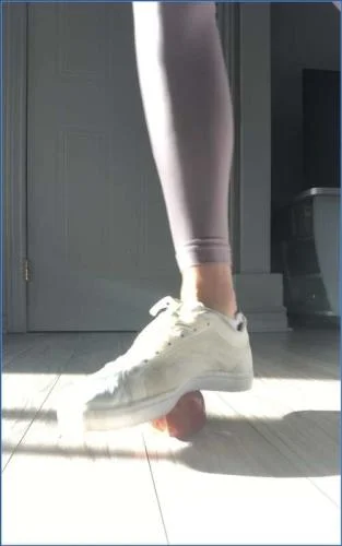 Solo Defecation with TheHealthyWhores in Apple Crush porn