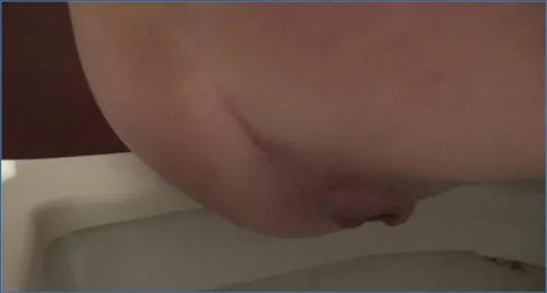 Sarah Takes It to the Limit with Hardcore Pissing