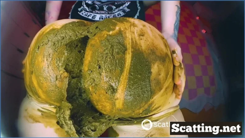This warm pillow will cover your face! Sweet Betty Parlour - Scat, Fisting ( FullHD 1080p)